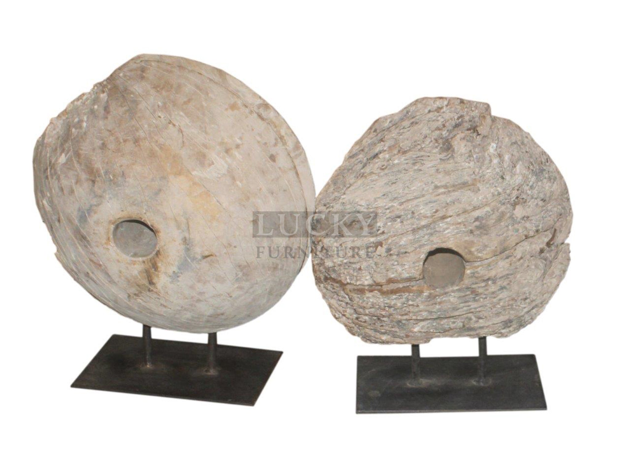 Old pulley wheel decor