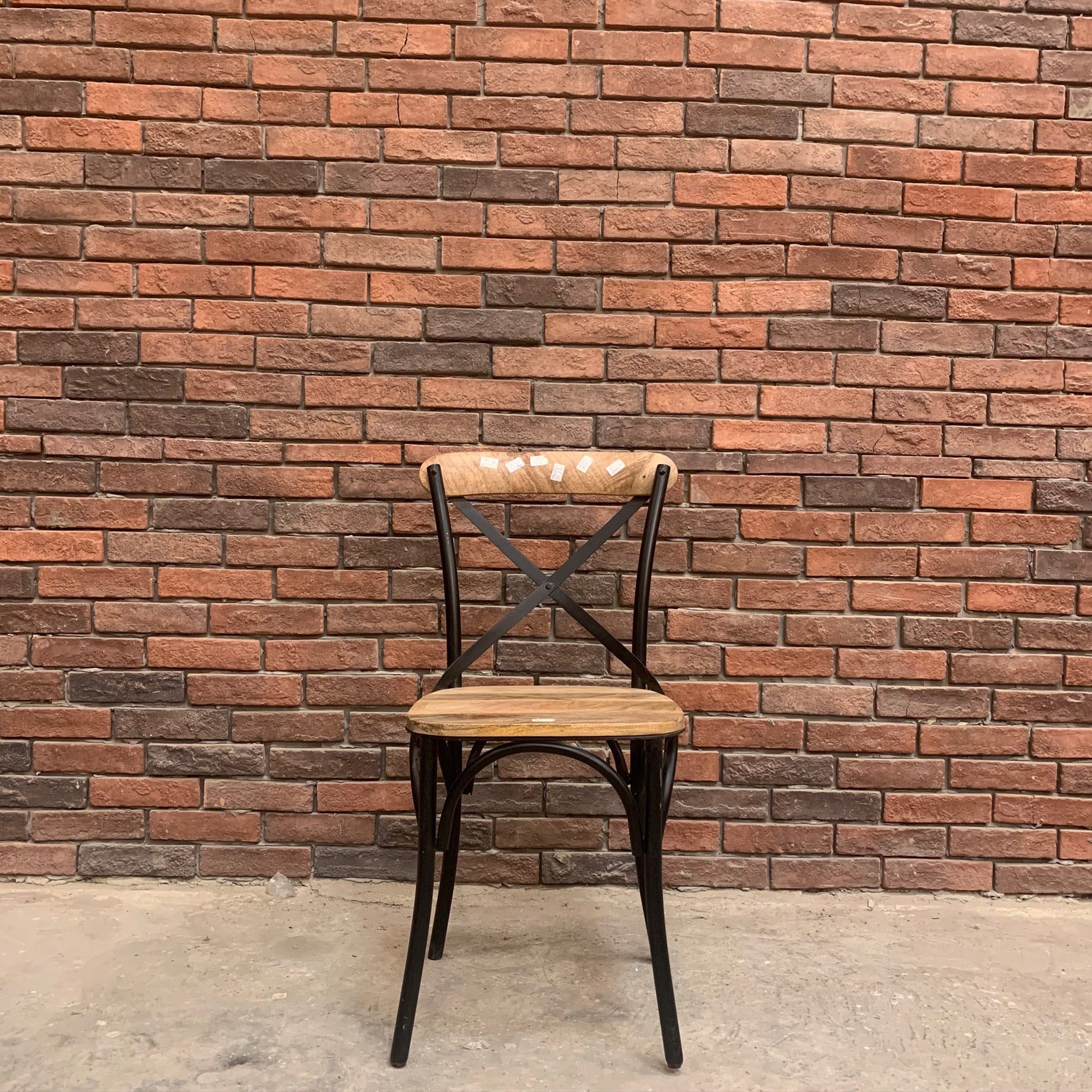 X black metal mango wood chair