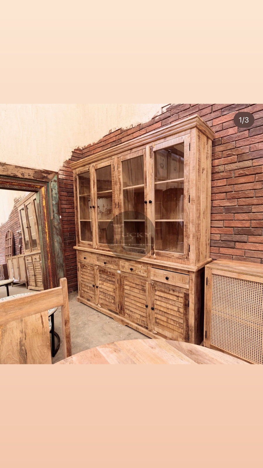 Shutter pattern glass cabinet