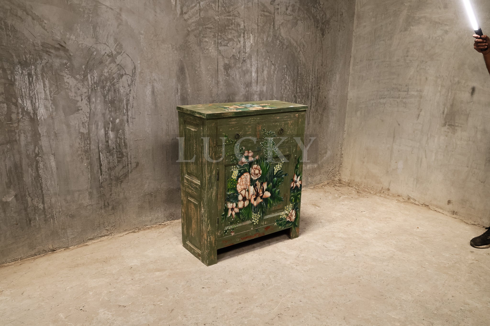 Handpainted sideboard.