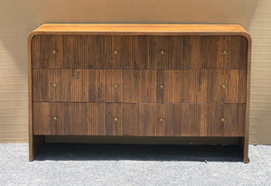Round edge fluted pattern drawchest