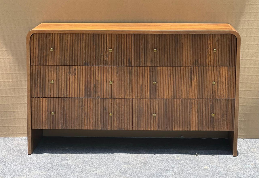 Round edge fluted pattern drawchest