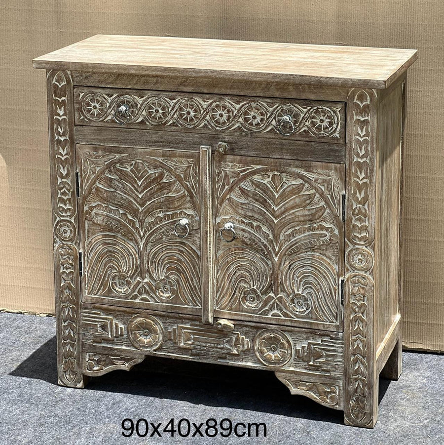1 draw sideboard