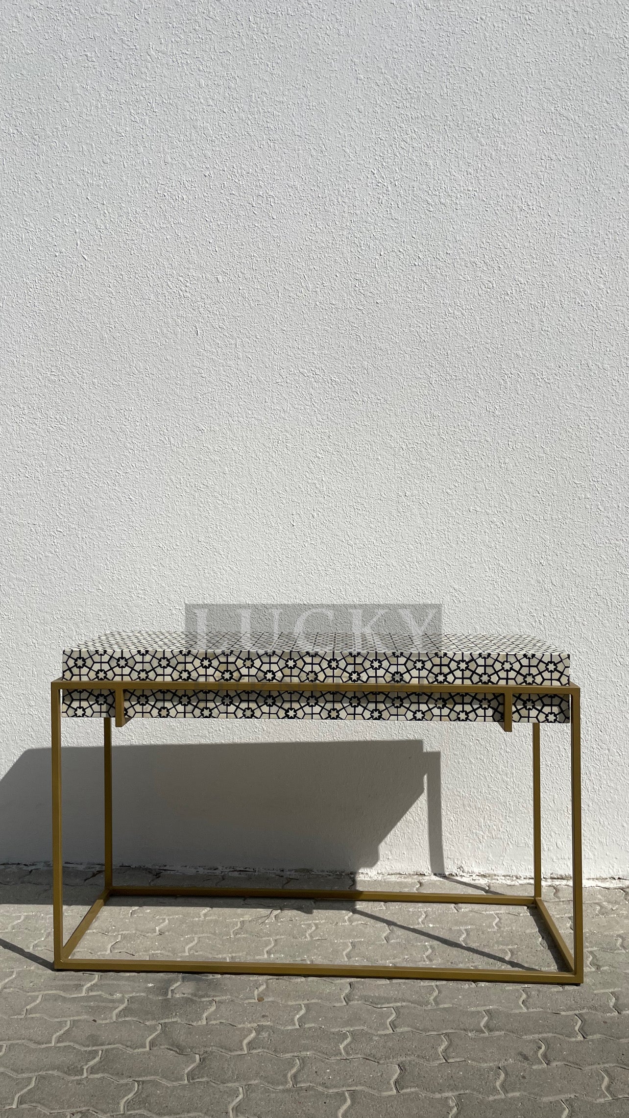 Arabesque bone inlay console