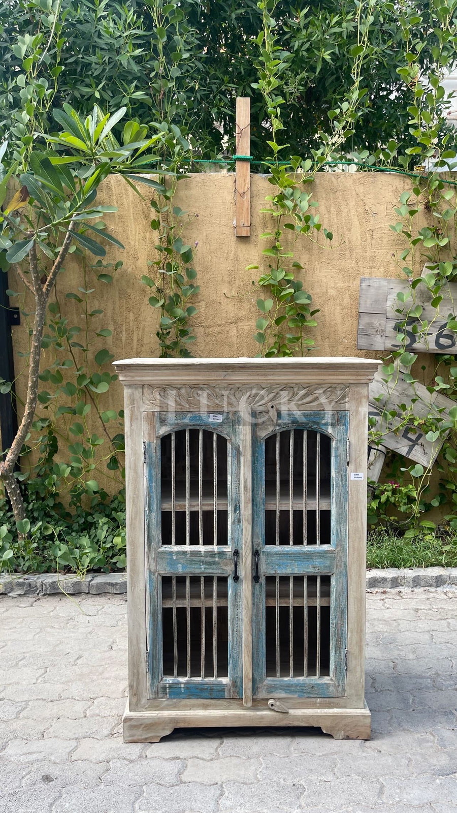 Shabby chic cabinet