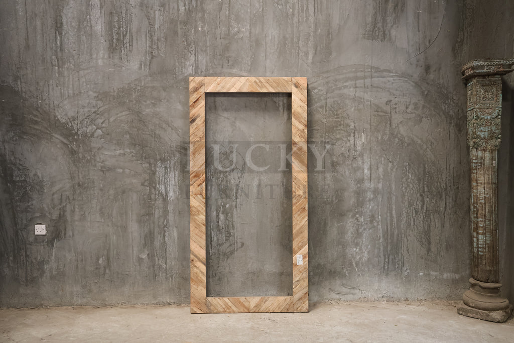 Mango wood herringbone design