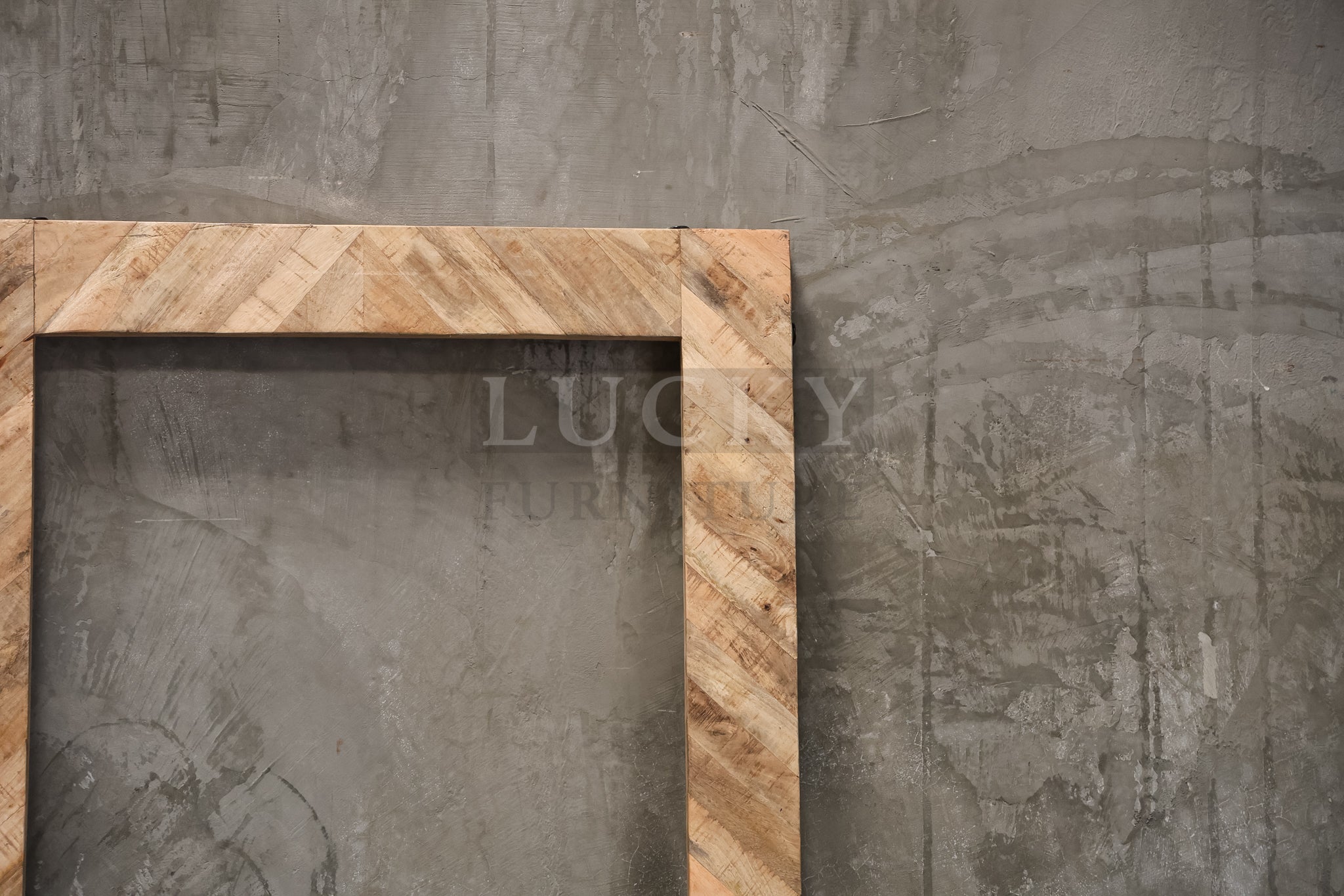 Mango wood herringbone design