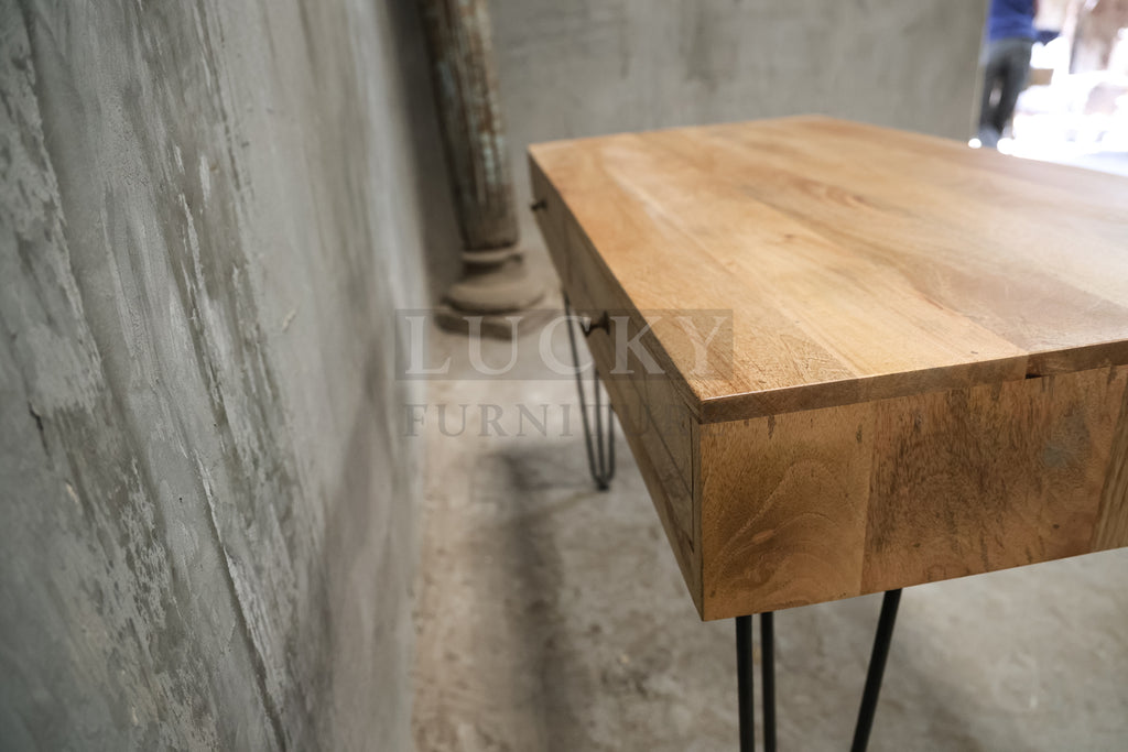Mango wood desk with 4 drawers