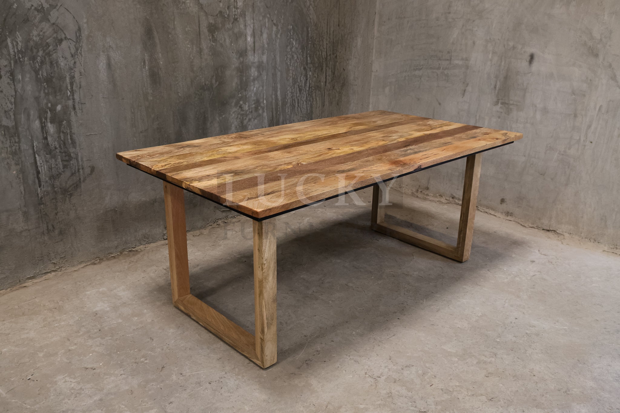 Mango wood U wooden legs table.