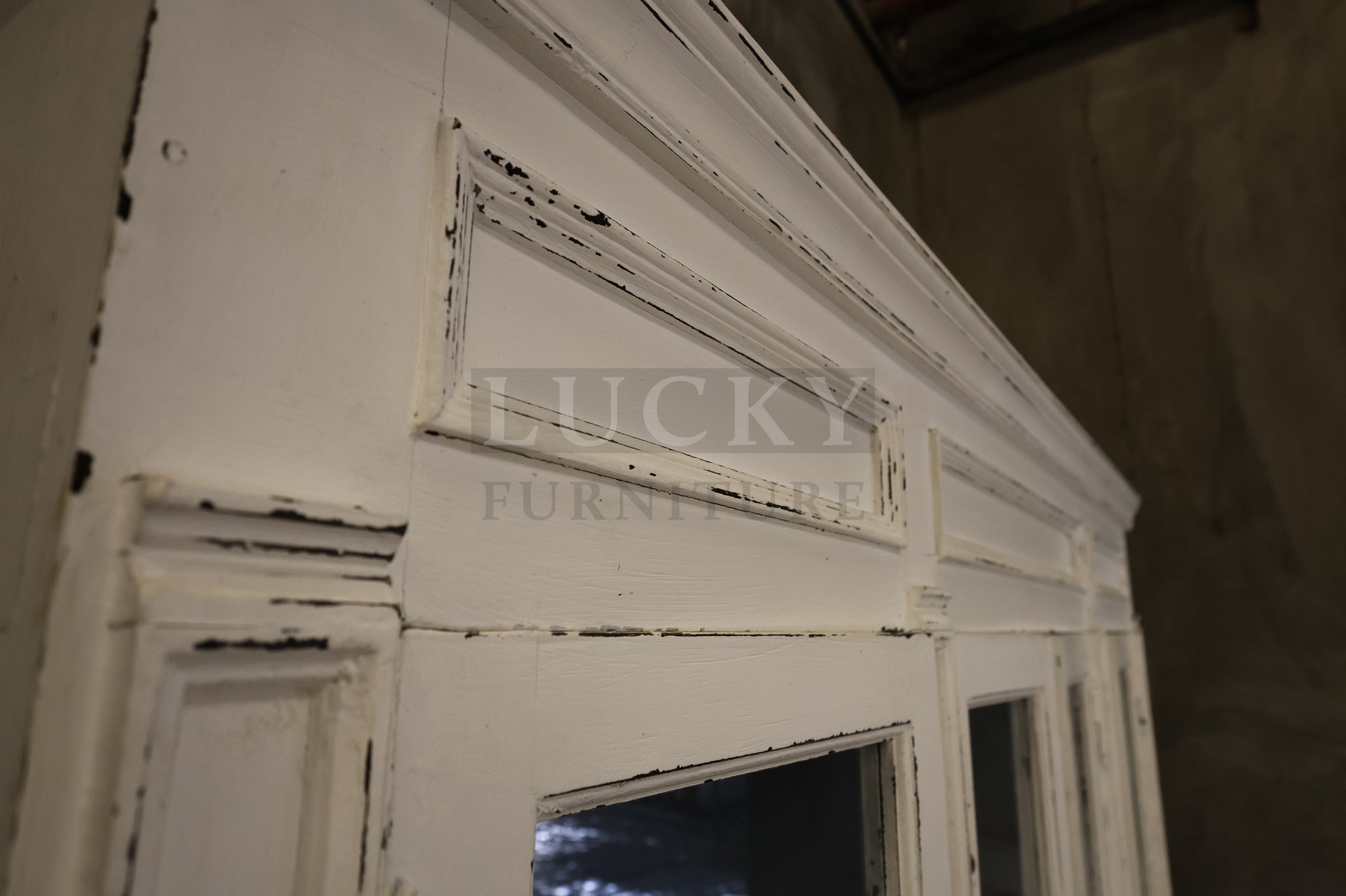 Classic 2 part XL Glass cabinet.