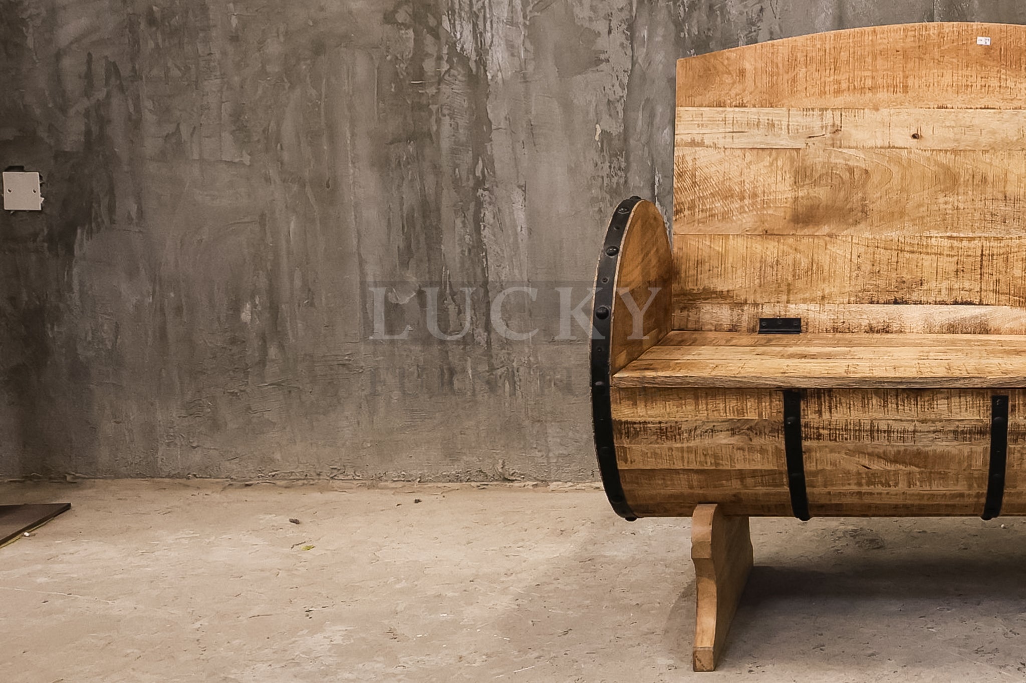 Barrel bench sofa box mango wood.