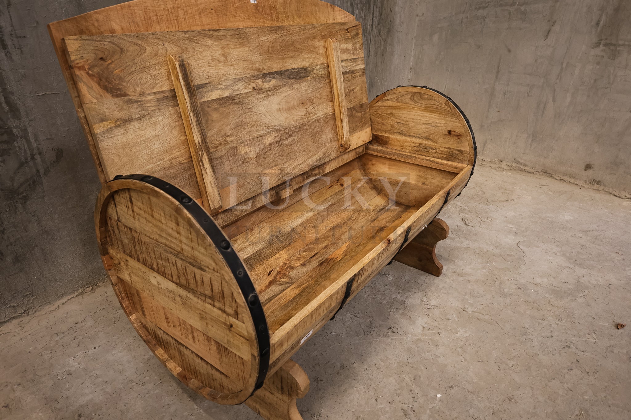 Barrel bench sofa box mango wood.