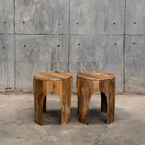 Arch sidetable