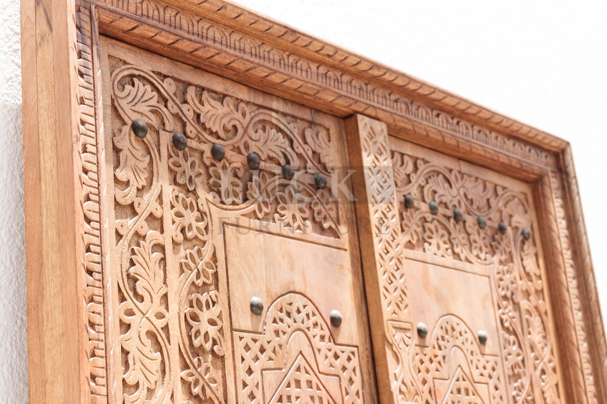 Mango wood carved door
