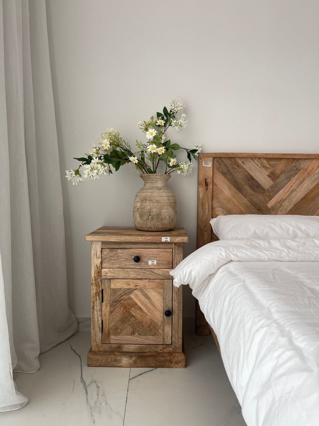 Herringbone pattern bed