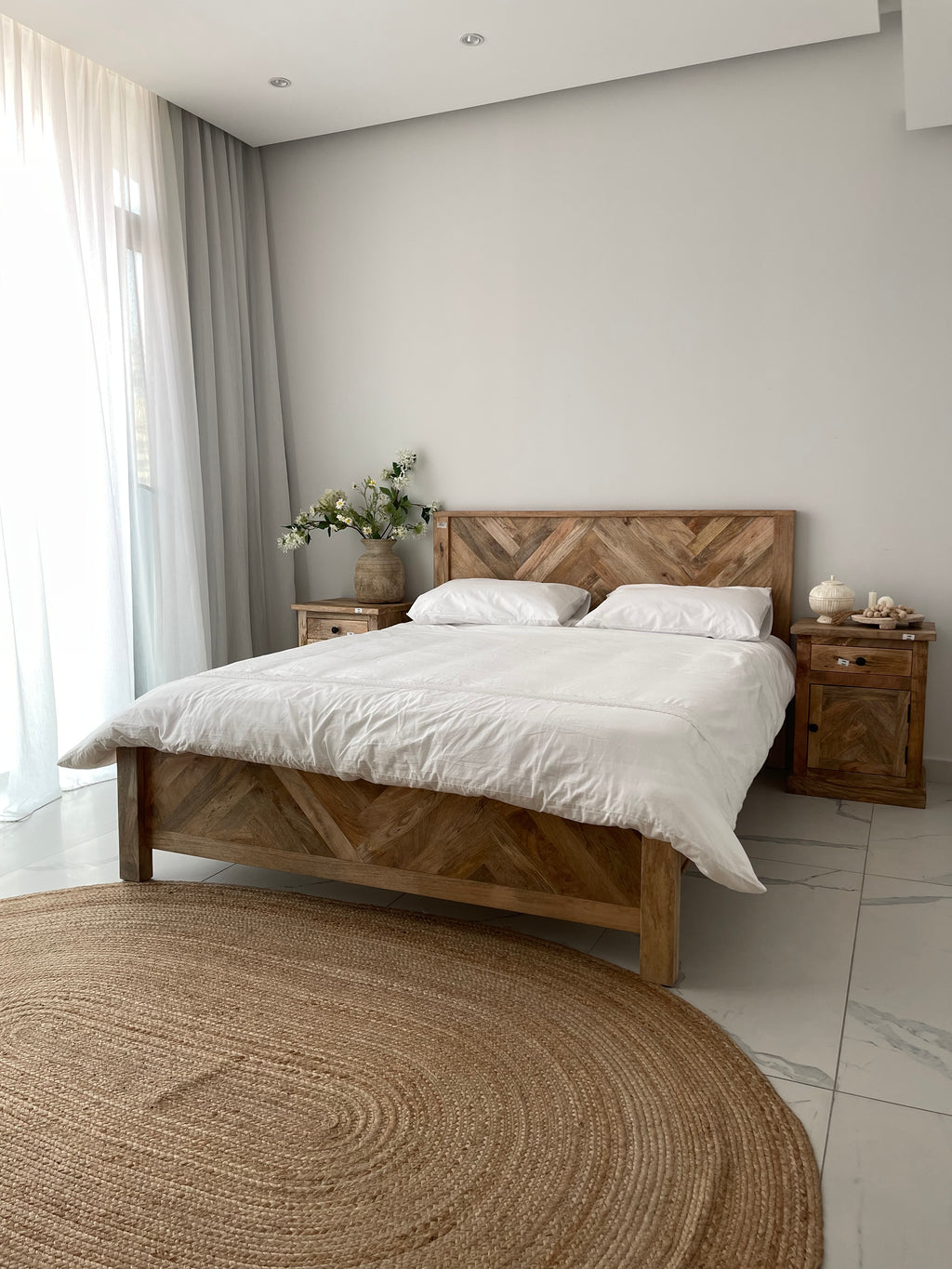 Herringbone pattern bed
