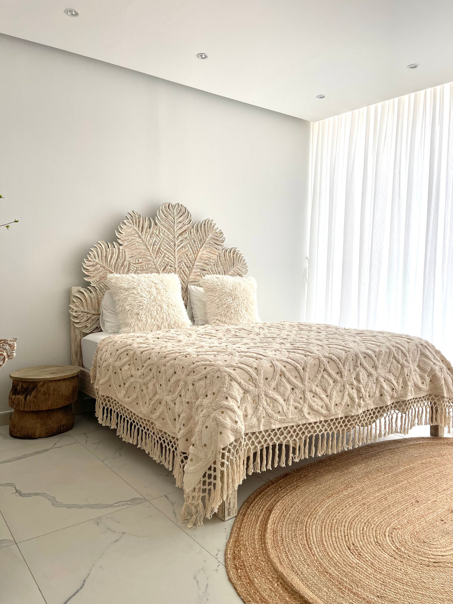 Palm design bed
