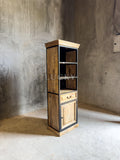 Narrow bookshelf