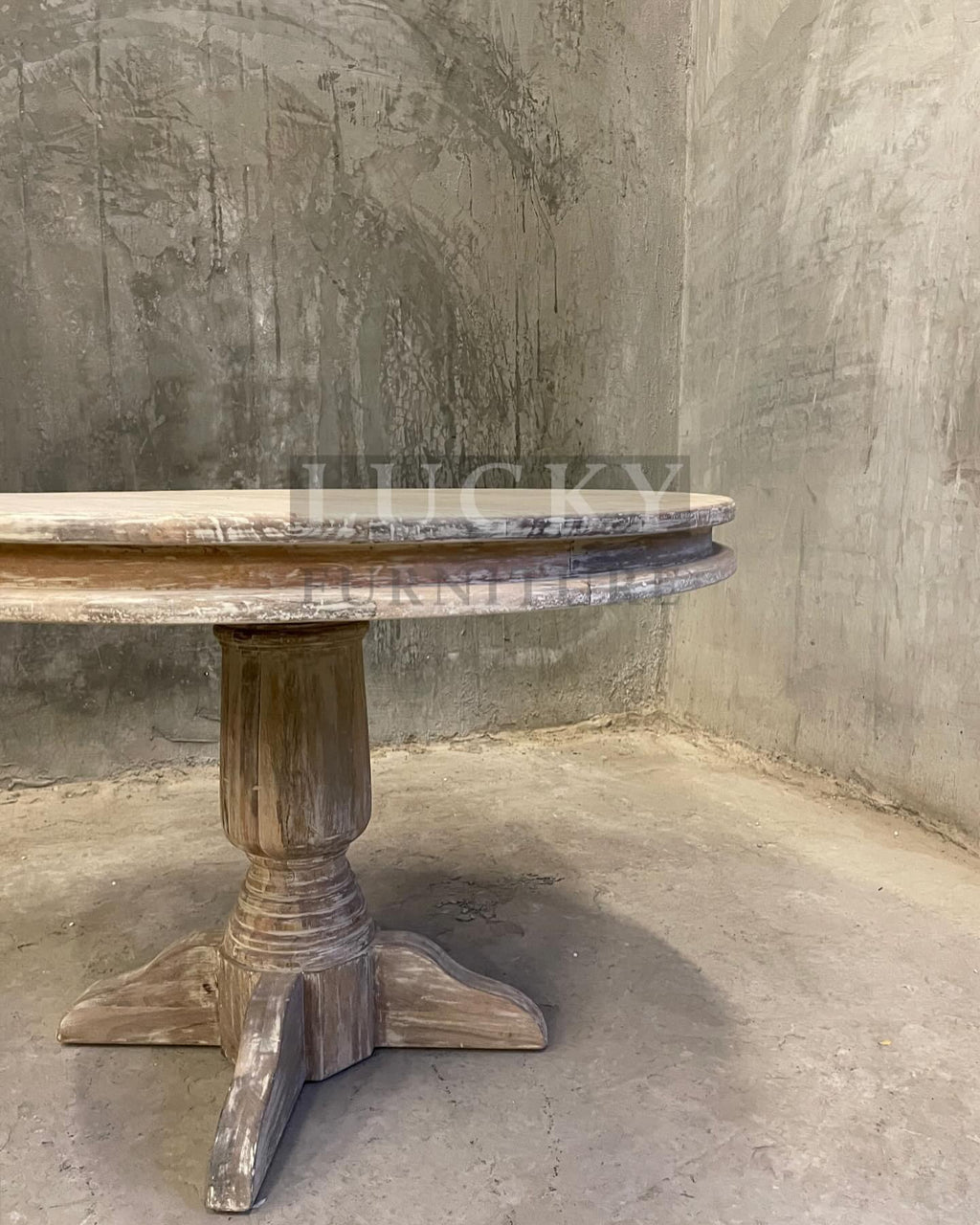 Pedestal dining table