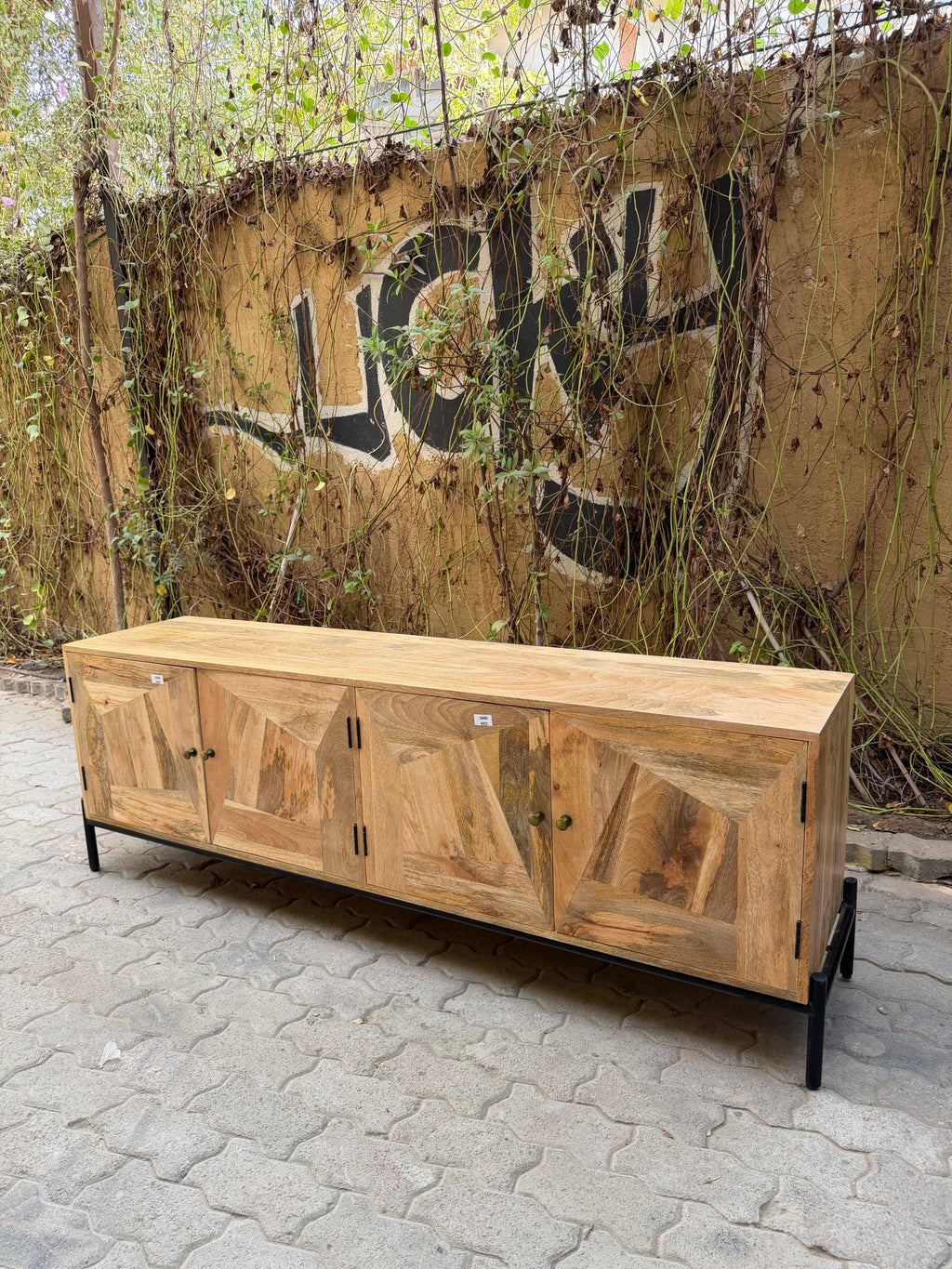4 Door Mango Wood Tv Stand
