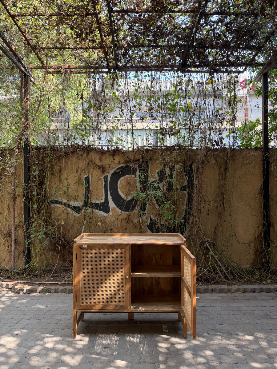 Rattan 2 door sideboard