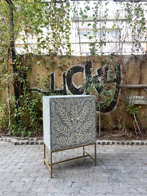 Inlay bar cabinet