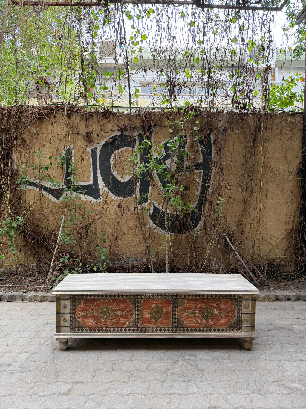 Brass inlay trunk