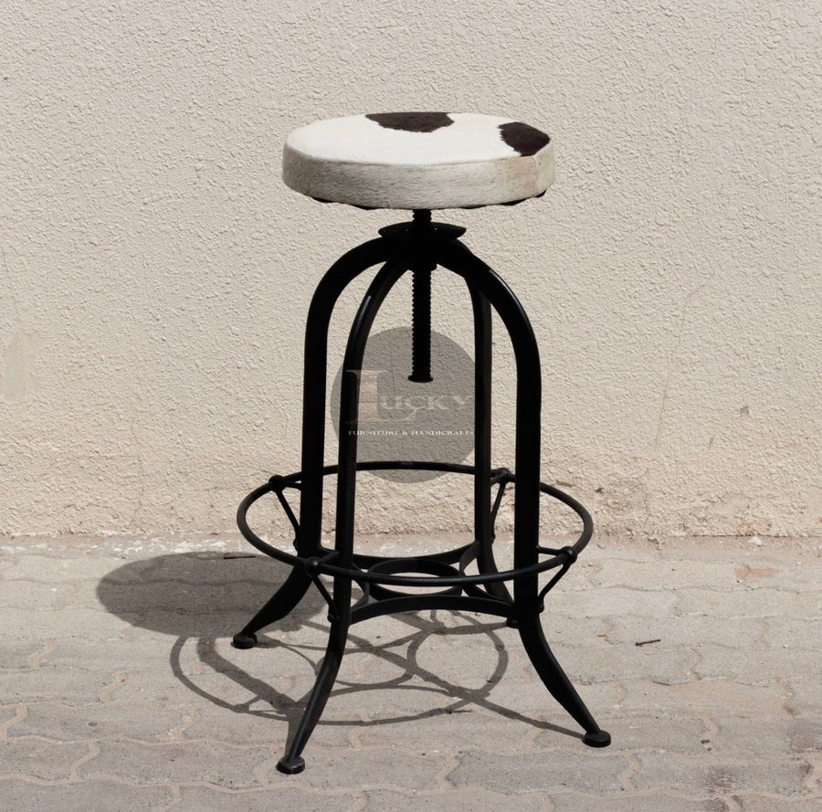 Rotating stool