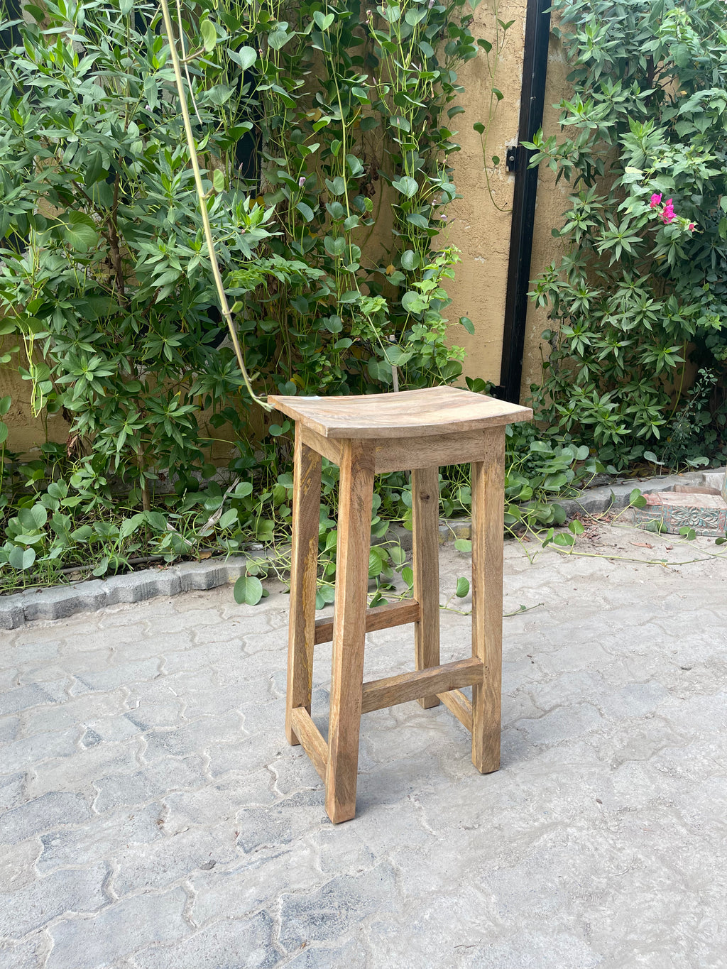 Mango wood bar stool