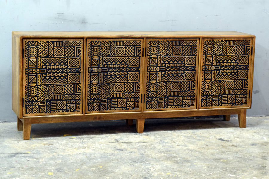 Tribal sideboard