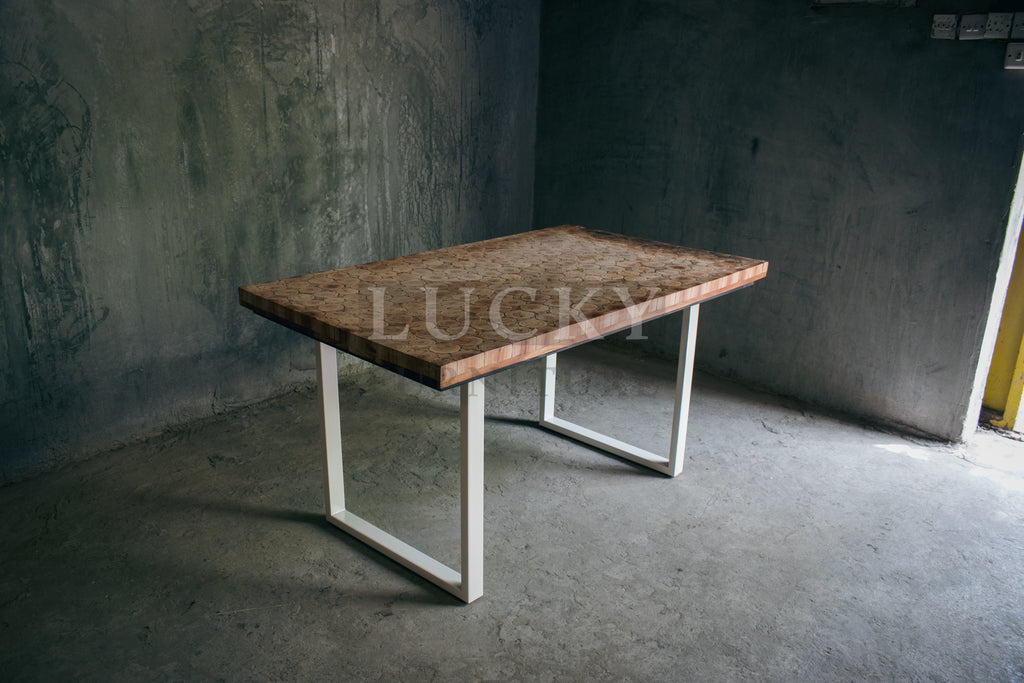 Acacia Wood Xylo Table