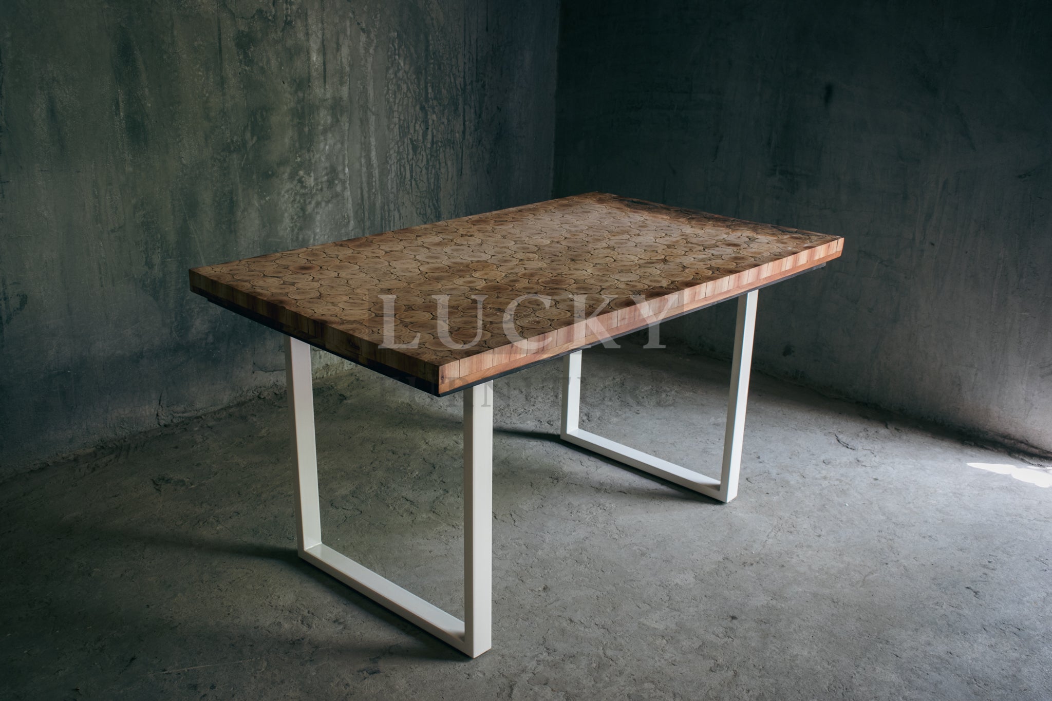 Acacia Wood Xylo Table