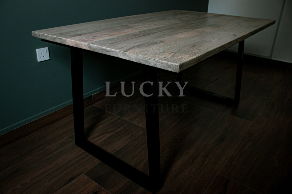 Bleached mango wood table