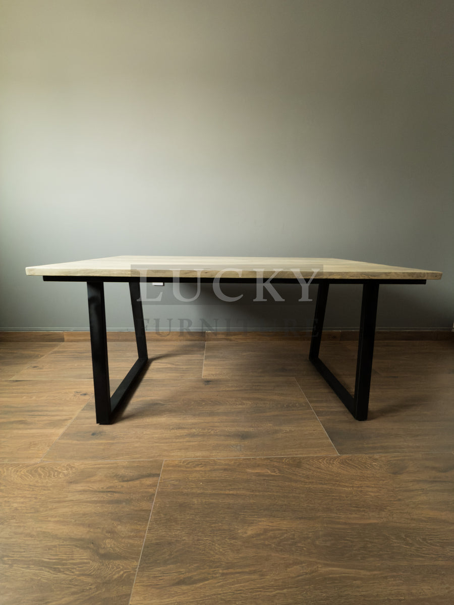 Bleached mango wood table
