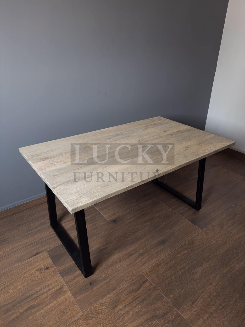 Bleached mango wood table