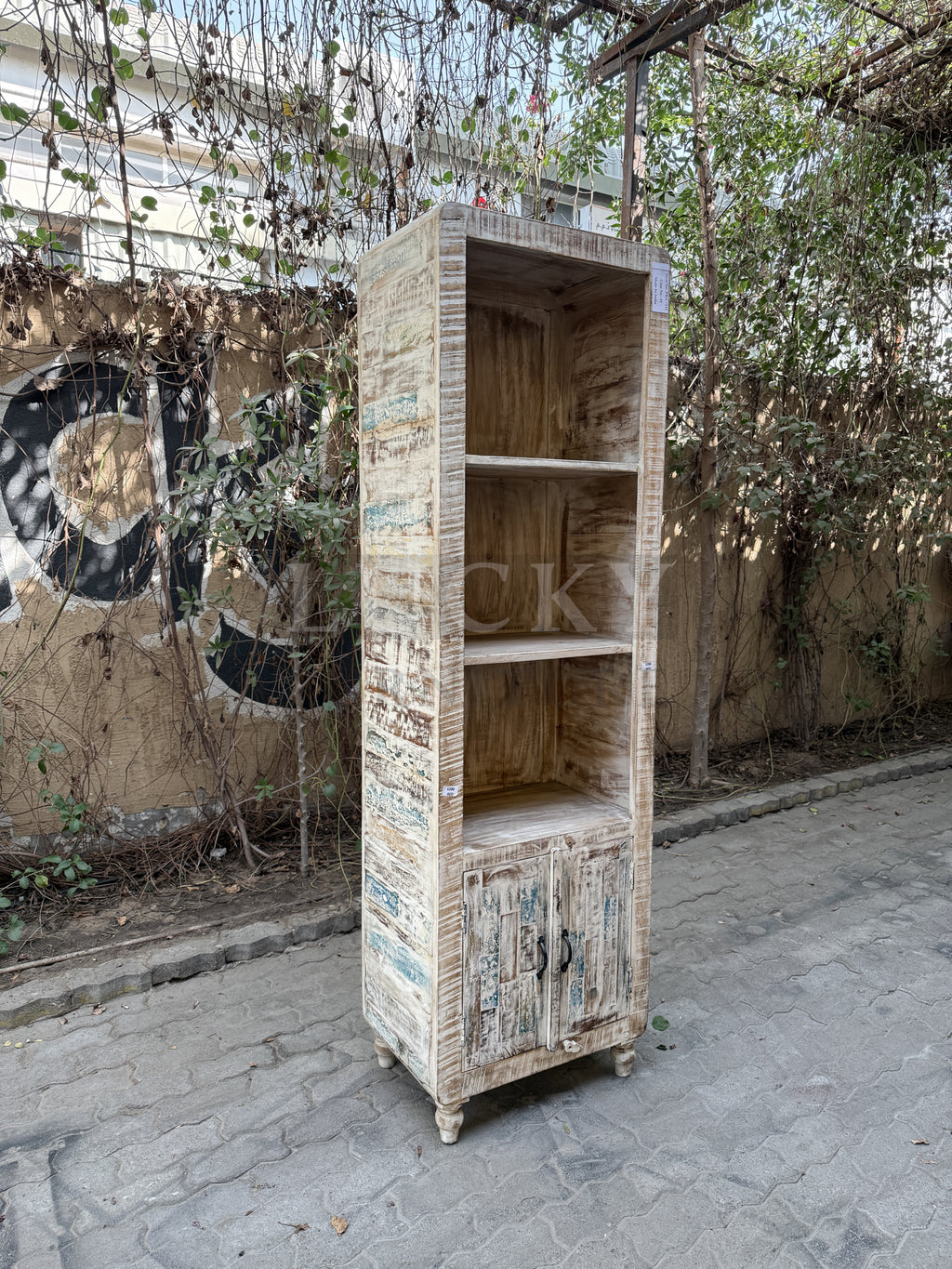 Recycle wood narrow bookshelf