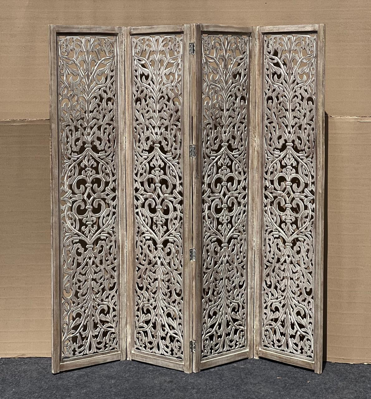 Carved screen