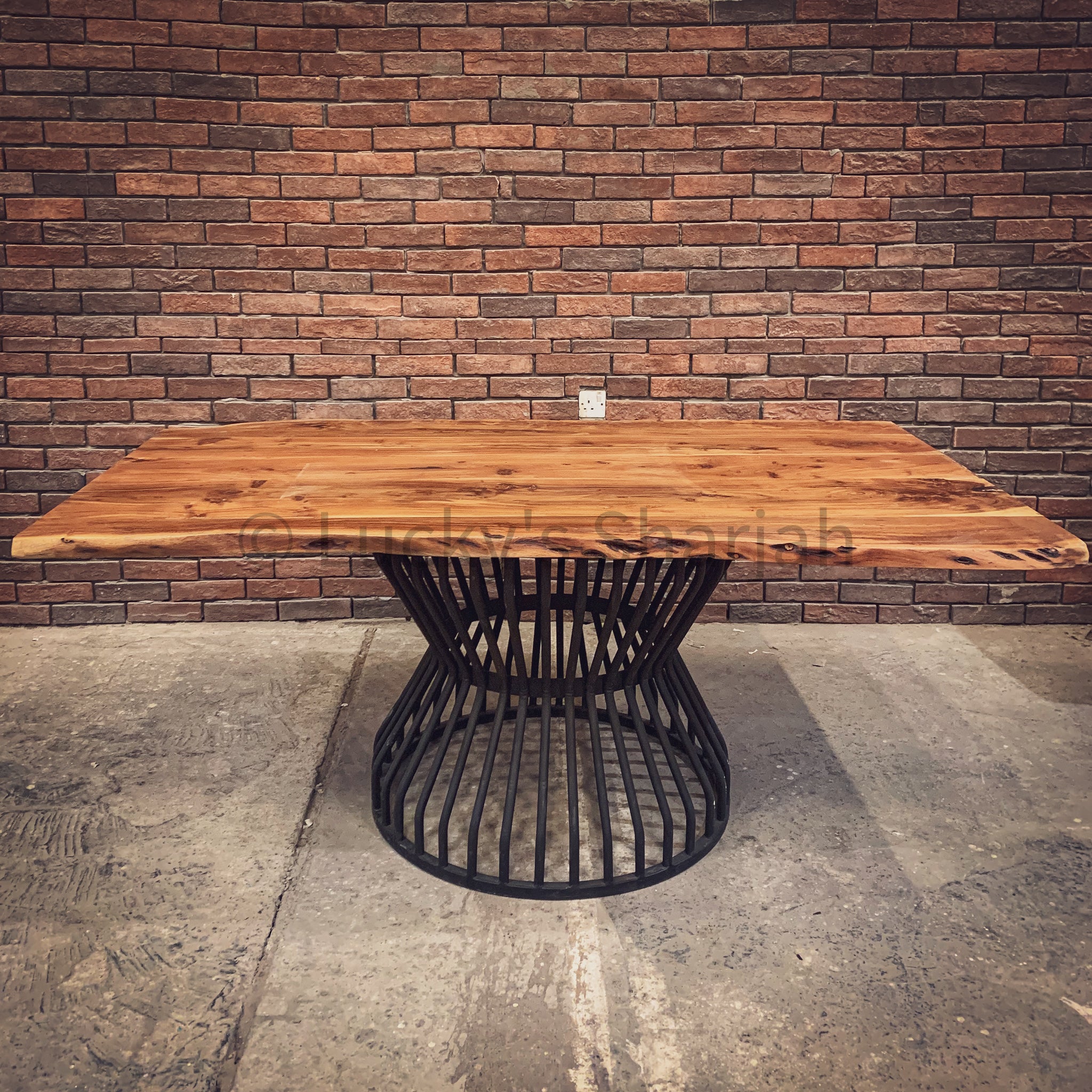 Acacia Dining table with KLOUVI Base | Lucky Furniture & Handicrafts.