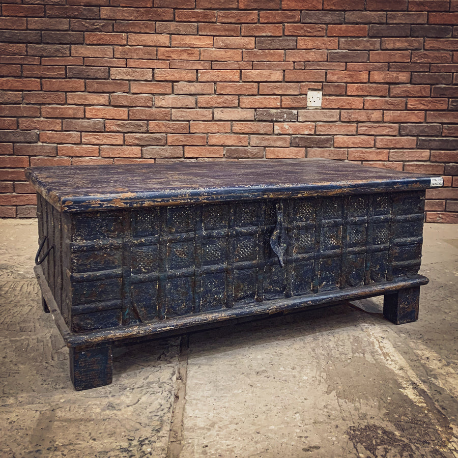Royal Blue Vintage Petti | Lucky Furniture & Handicrafts.