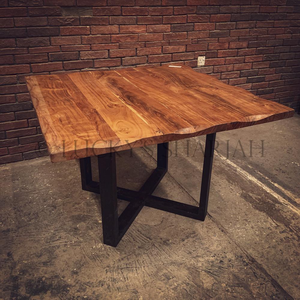 Acacia wood Square table | Lucky Furniture & Handicrafts.