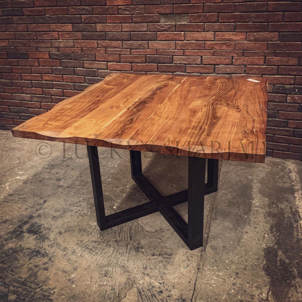 Acacia wood Square table | Lucky Furniture & Handicrafts.