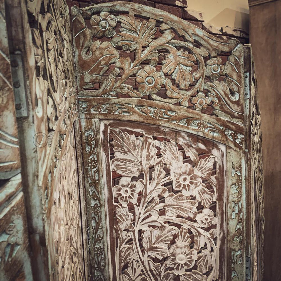 Carved rounded screen/room divider | Lucky Furniture & Handicrafts.