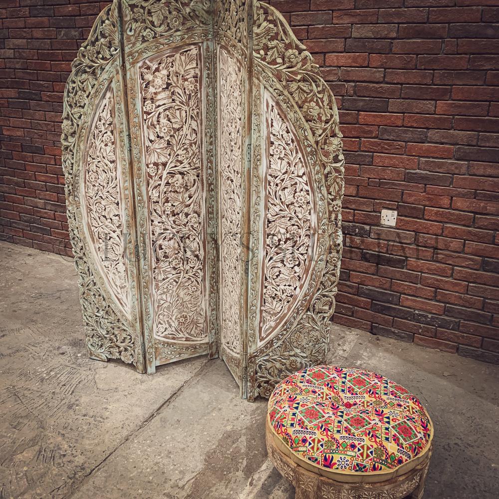 Carved rounded screen/room divider | Lucky Furniture & Handicrafts.