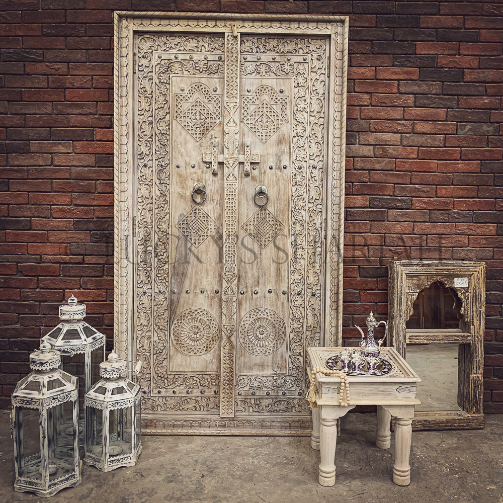 Handcarved Door | Lucky Furniture & Handicrafts.