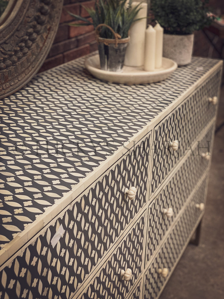 Geometric XL drawchest | Lucky Furniture & Handicrafts.