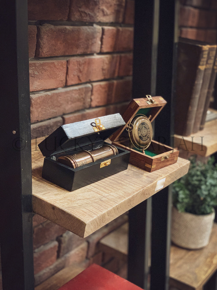 Minimalist Workspace | Lucky Furniture & Handicrafts.