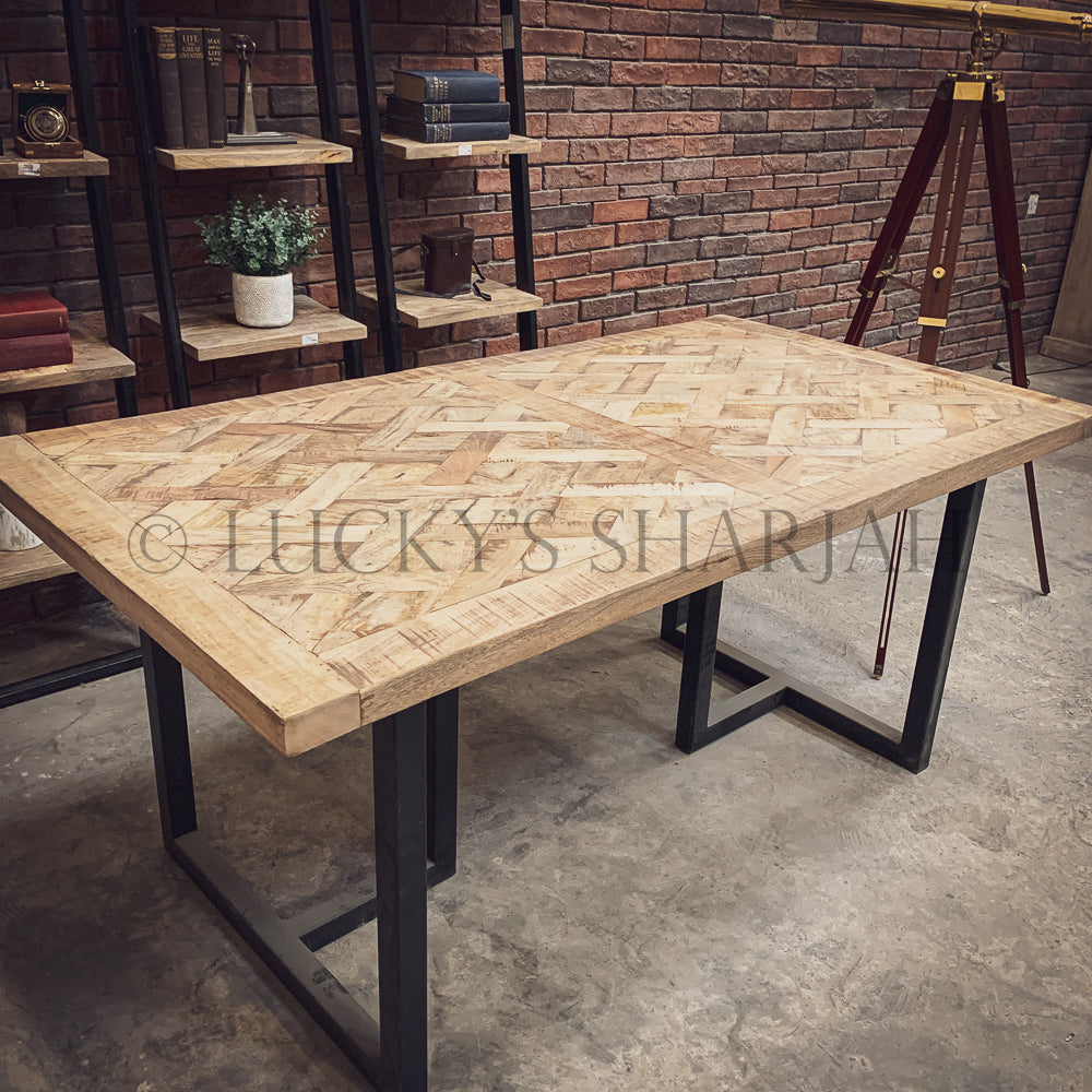 Minimalist Workspace | Lucky Furniture & Handicrafts.