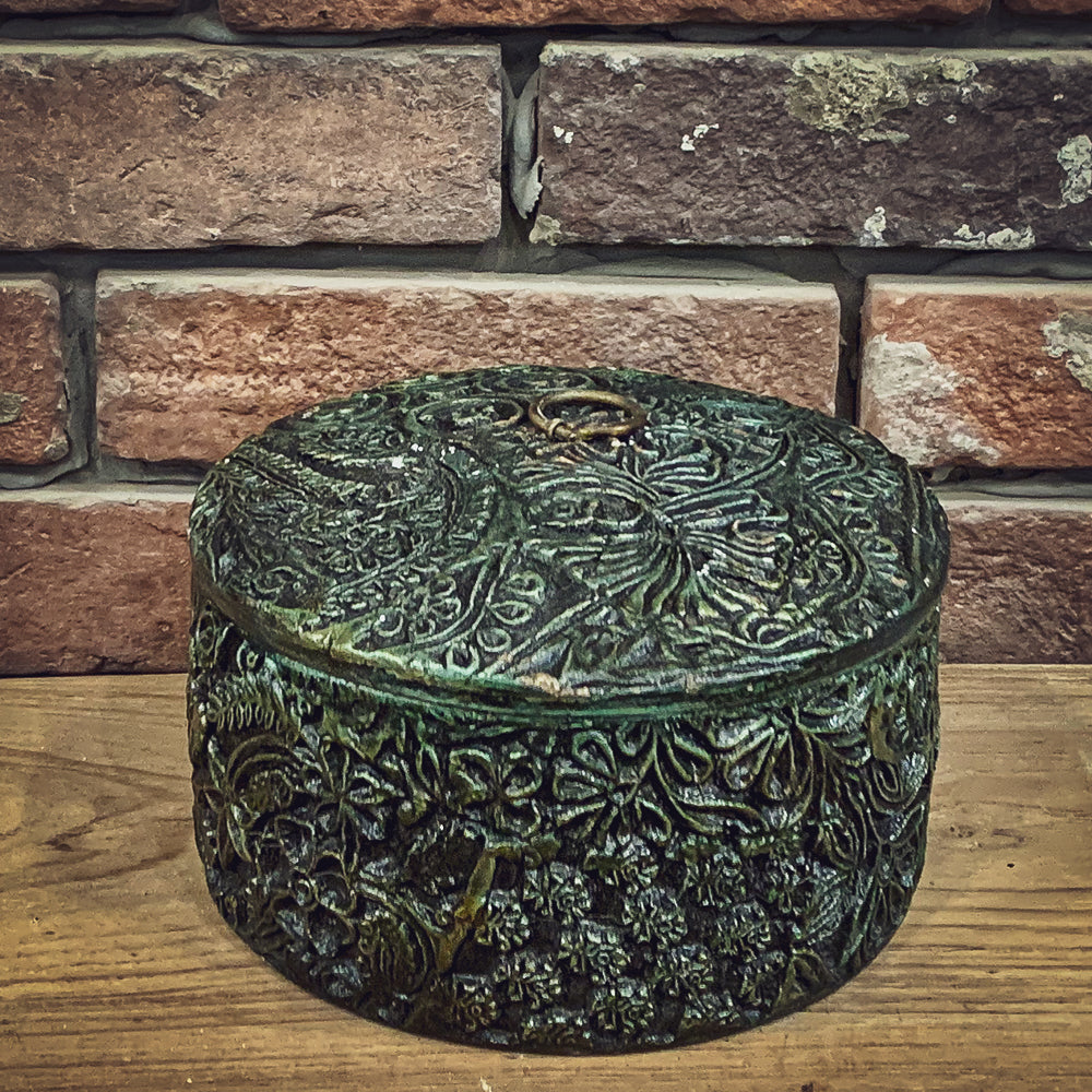 Batik design pot | Lucky Furniture & Handicrafts.