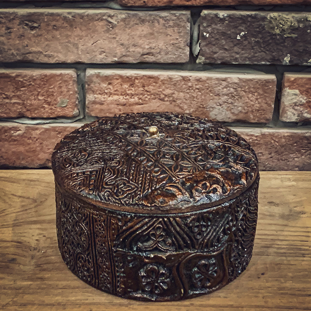 Batik design pot | Lucky Furniture & Handicrafts.