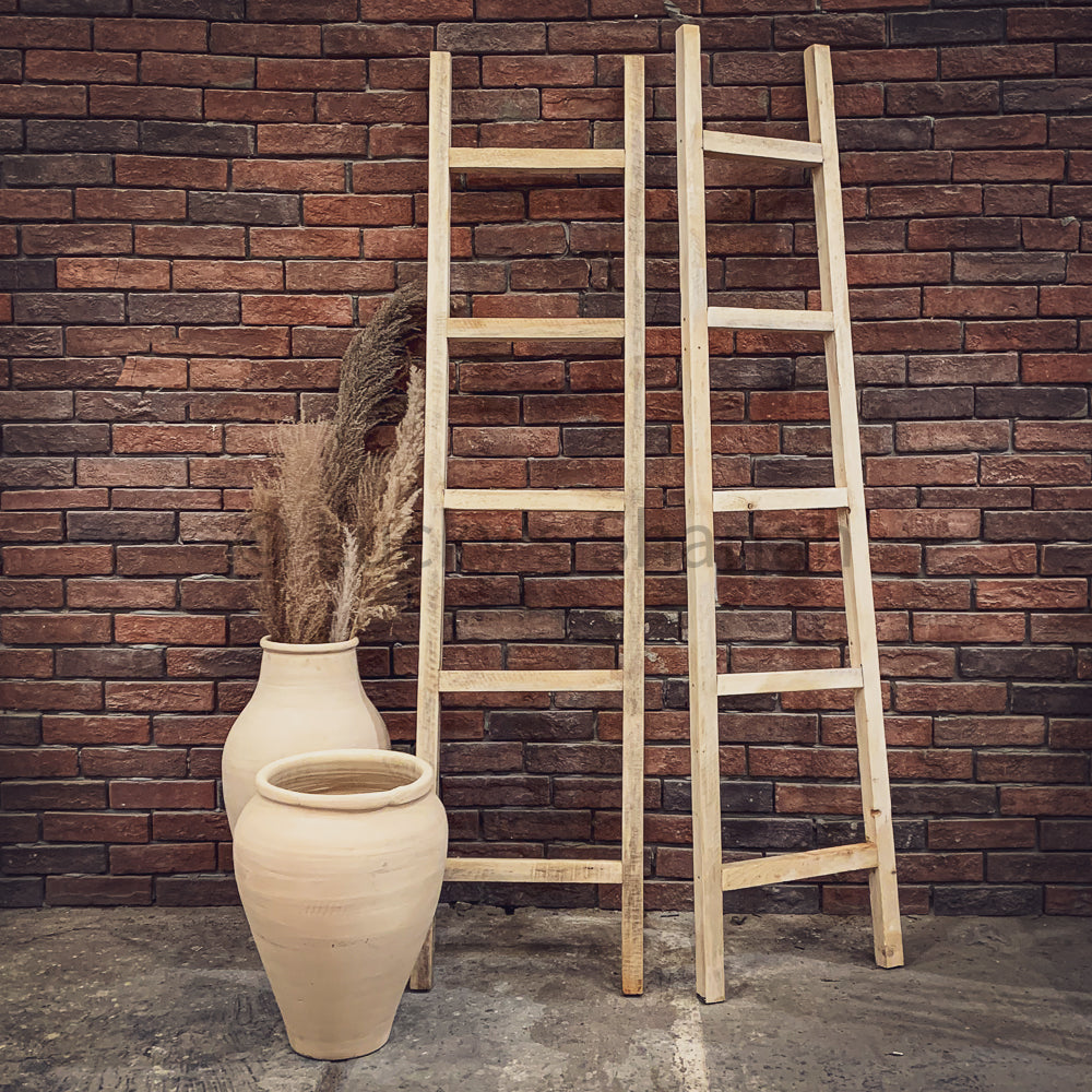 Simple decor wooden Ladder | Lucky Furniture & Handicrafts.